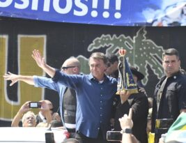 PINO FOI FEITO PARA SE BATER: Bolsonaro recua dos ataques, levanta “bandeira branca” e prega harmonia entre poderes