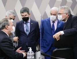 Renan vai pedir indiciamento de Bolsonaro por prevaricação no relatório da CPI da Covid-19