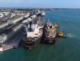 Bolsonaro anuncia leilão para venda do porto de Cabedelo