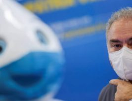 Queiroga anuncia dose de reforço a todos os adultos e redução de intervalo para 5 meses