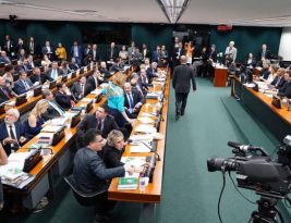 CCJ da Câmara estende desoneração da folha de pagamento até 2023