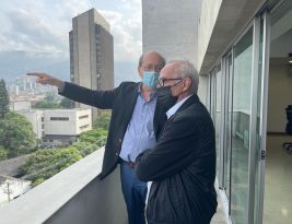 Cícero mantém agenda com “consórcio metropolitano” na Colômbia e é recebido por cônsul do Brasil em Medellin