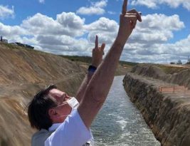 Bolsonaro participa de jeguiata no Nordeste e faz uso politico de transposição