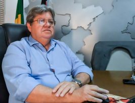 João Azevedo anuncia R$ 713 milhões em pagamento com antecipação da primeira parcela do 13° salário e folha de maio