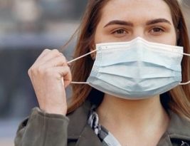 Redução do uso de máscaras faz aumentar consideravelmente o número de casos de covid-19 no Brasil