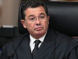 Voto de Vital do Rêgo sobre privatização dirá que Eletrobras está sendo saqueada