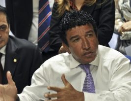 OH, MAGNO! Moraes dá 15 dias para Magno Malta explicar fala sobre Barroso bater em mulher