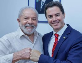 Lula e Veneziano assinam manifesto em defesa da Democracia e contra os ataques ao sistema eleitoral brasileiro