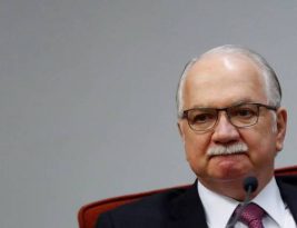 Fachin alega risco de violência eleitoral e suspende decretos de armas de Bolsonaro