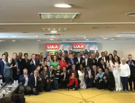 Em contra-ataque a Bolsonaro, Lula reúne 7 governadores e 16 senadores