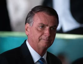 Bolsonaro chama Lula de usurpador por participação na COP 27, diz colunista