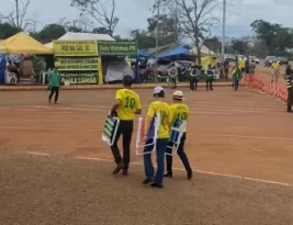 Bolsonaristas choram, rezam e abandonam QG do Exército após discurso do Jair
