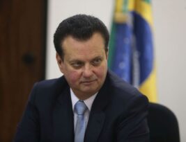 Kassab diz que Lula começa seu governo com base de 300 deputados