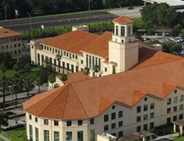 Hospital em Orlando nega que Bolsonaro esteja internado no local