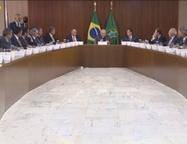 ‘Golpe não vai ter’, diz Lula, em reunião com governadores de todo o país