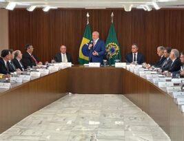 Lula adverte na primeira reunião com ministros que ‘quem fizer algo errado será convidado a sair do governo’