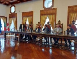 Em Aveiro, Cícero Lucena faz parcerias para otimizar Espaços Maker da Rede Municipal