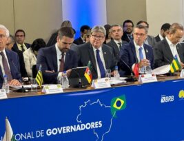 João Azevêdo e demais governadores discutem reforma tributária e pagamento do piso da enfermagem durante reunião em Brasília