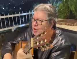 Totalmente recuperado após angioplastia, João Azevedo curte São João em Bananeiras cantando e tocando violão