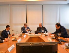 João se reúne com presidente do BNDES e garante R$ 550 milhões de investimentos em infraestrutura