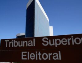 TSE publica decisão que torna Bolsonaro inelegível por oito anos