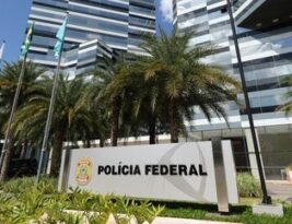 PF diz que Bolsonaro burlou STF e encaminhou 300 vídeos pelo WhatsApp