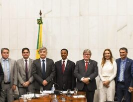 Governador João Azevêdo e bancada federal discutem, em Brasília, projetos estruturantes para o estado