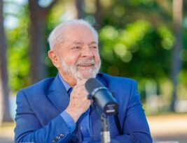 Cirurgia no quadril de Lula foi bem-sucedida e ele aproveitou para fazer também uma operação nas pálpebras