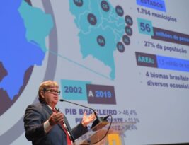 João Azevêdo apresenta oportunidades de investimentos e potenciais econômicos do Nordeste a investidores em São Paulo