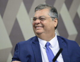 Plenário do Senado aprova nome de Flávio Dino para o STF