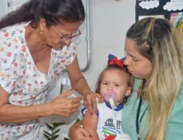 Prefeitura mantém vacinação nos pontos móveis durante festas de Carnaval da Capital