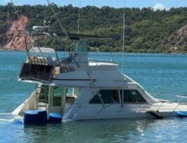 SINAL: Barco de Arthur Lira afunda em Alagoas