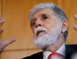 ‘No momento, quem é persona non grata é Israel’, diz Celso Amorim sobre decisão do governo israelense contra Lula