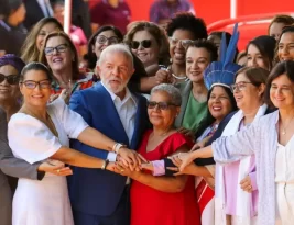 Direitos das mulheres são conquista, não concessão, diz Lula