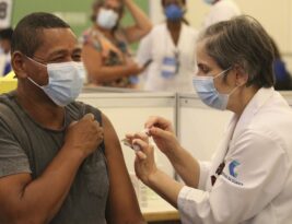 Municípios receberão em maio doses atualizadas da vacina contra a Covid-19