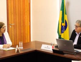 João Azevêdo recebe ministra Cida Gonçalves e trata de ampliação de políticas públicas em defesa da mulher na Paraíba