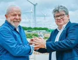 Lula condecora João Azevêdo com a Ordem do Mérito Naval por serviços relevantes à Marinha Brasileira