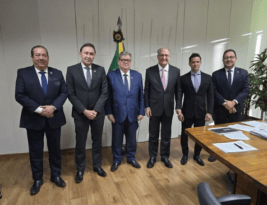 Em Brasíia, João Azevêdo destaca crescimento econômico da Paraíba e anuncia parceria com o governo federal na ordem de “R$ 460 milhões na infraestrutura”