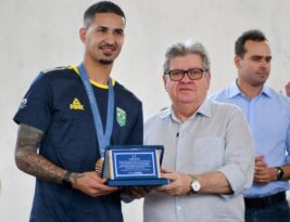 João Azevêdo recepciona medalhista olímpico Netinho e destaca investimentos do Governo da Paraíba no esporte