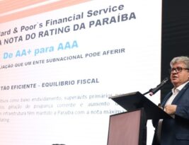 João Azevêdo destaca volume de obras no estado em congresso de Engenharia e recebe homenagem por investimentos na infraestrutura