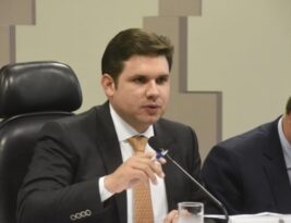 Marcos Pereira desiste de disputar presidência da Câmara Federal em favor de Hugo Motta