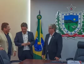 Após crise, Galdino e João Azevêdo se reúnem na Granja Santana e a paz volta a reinar
