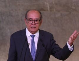 Gilmar Mendes defende julgamento de Bolsonaro em 2025 para evitar confusão em 2026