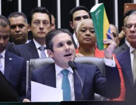 Globo veta jornalistas de irem à festa da vitória de Hugo Motta após caso de Rodrigo Bocardi