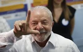 Lula venceria todos os candidatos da oposição se eleição fosse hoje, aponta Genial/Quaest