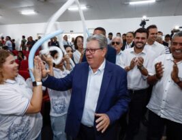 João Azevêdo autoriza investimentos de R$ 17,1 milhões para fortalecer o protagonismo estudantil com ações na Educação e Esporte