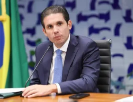 Hugo Motta cria comissão especial para analisar isenção do IR para quem ganha até 5 mil