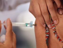 Campanha de vacinação contra a gripe começa; veja quem pode vacinar