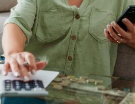 Quase 700 mil pessoas têm dívidas com bancos na Paraíba, diz Serasa