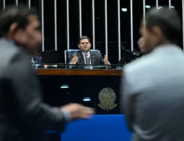 Governo pode judicializar decreto do IOF após revés no Congresso